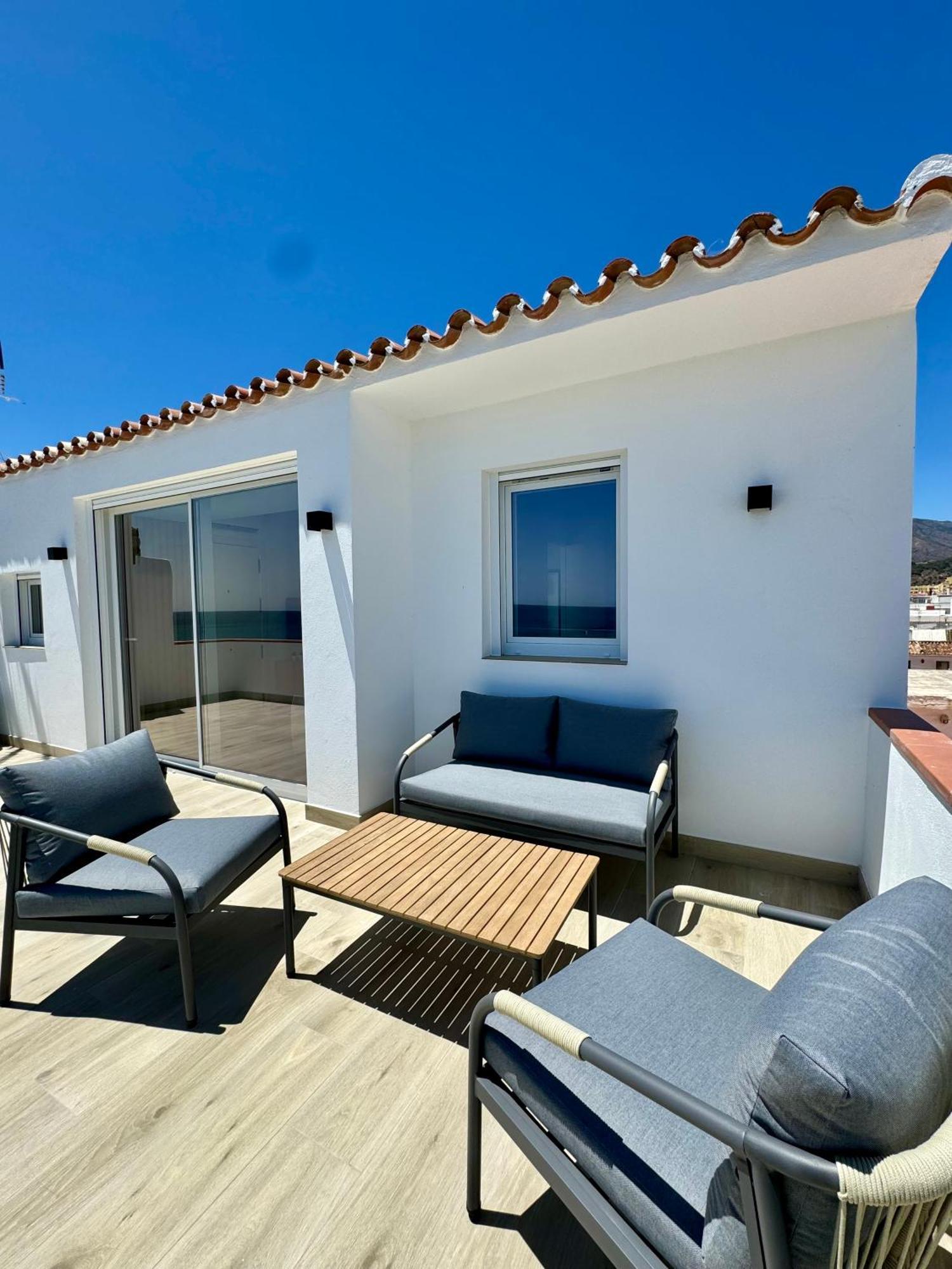 Sunnypalms - Beachfront Penthouse With Stunning Sea View Estepona