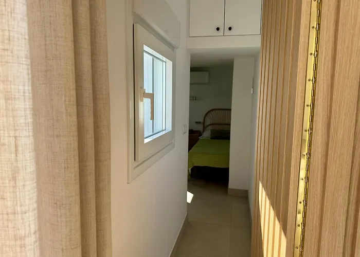 Sunnypalms - Beachfront Penthouse With Stunning Sea View